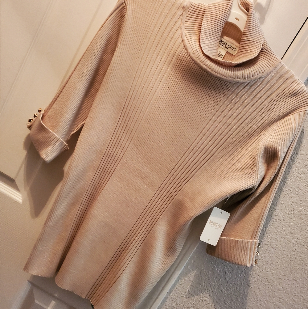 NWT Melrose Chic Ribbed Mock Sweater